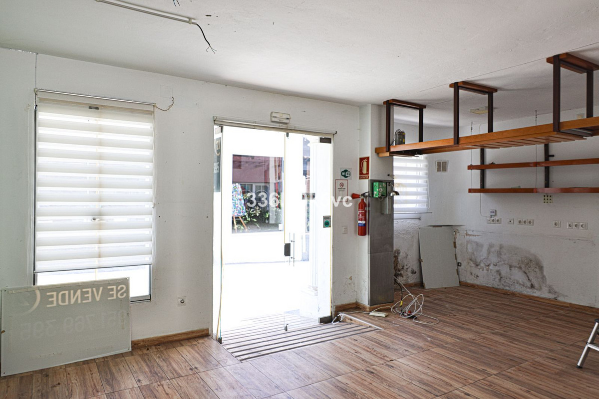 5 Bed Townhouse for sale in Benahavís Costa Del Sol, Málaga, Spain