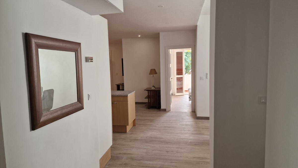 2 Bed Apartment for sale in Nueva Andalucía Costa Del Sol, Málaga, Spain