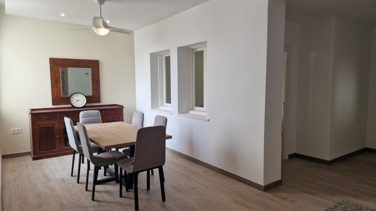2 Bed Apartment for sale in Nueva Andalucía Costa Del Sol, Málaga, Spain