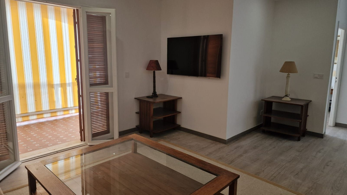 2 Bed Apartment for sale in Nueva Andalucía Costa Del Sol, Málaga, Spain