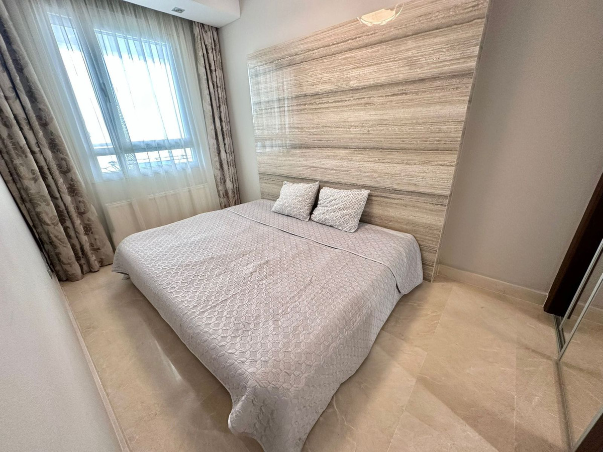 3 Bed Apartment for sale in San Pedro De Alcántara Costa Del Sol, Málaga, Spain