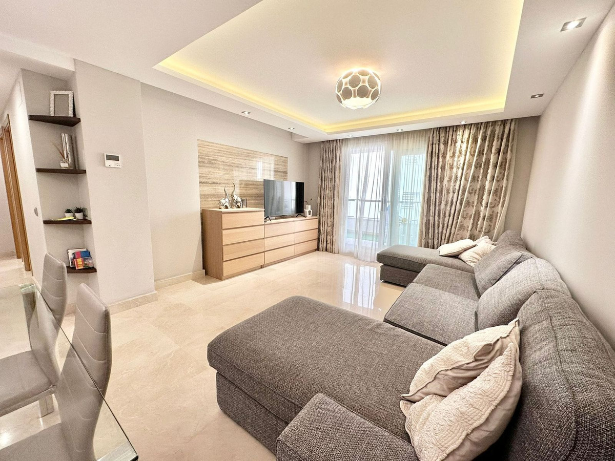 3 Bed Apartment for sale in San Pedro De Alcántara Costa Del Sol, Málaga, Spain