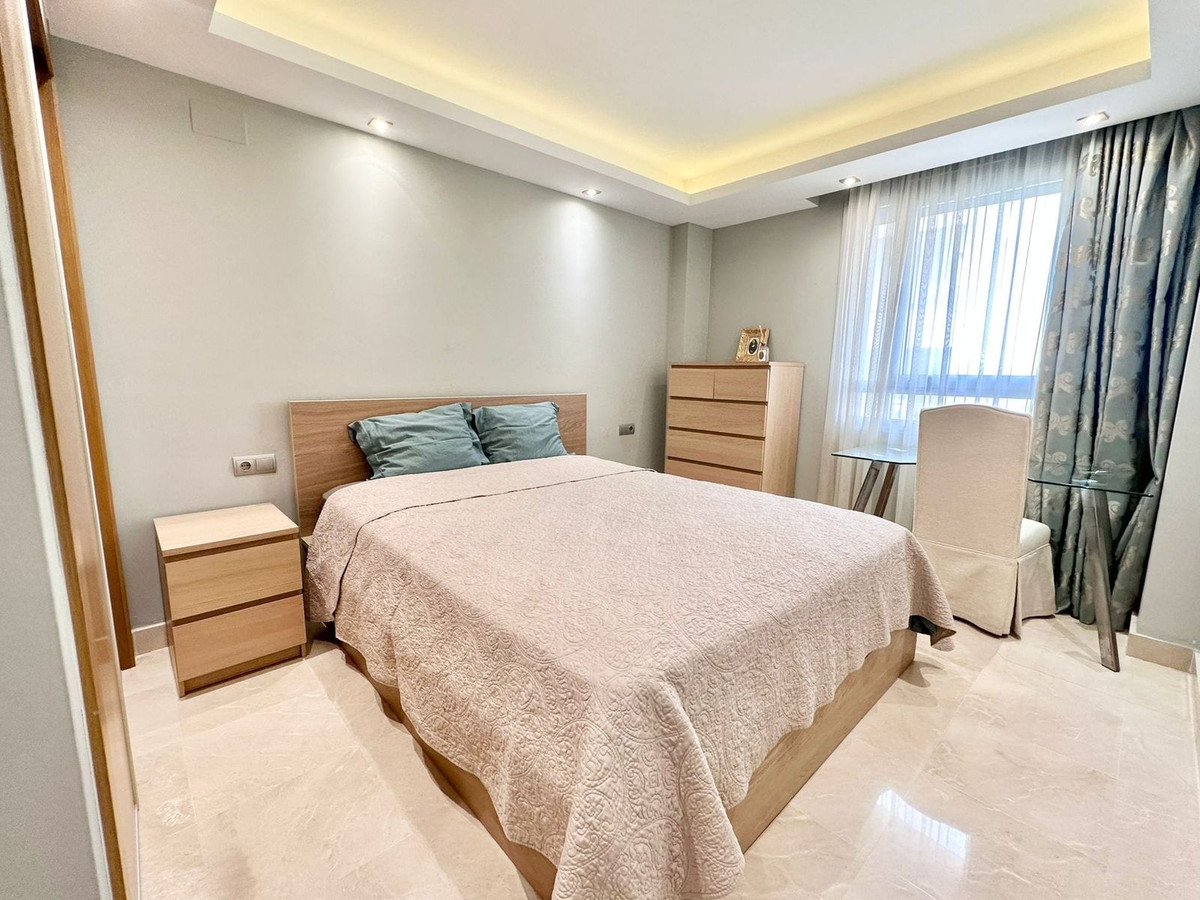 3 Bed Apartment for sale in San Pedro De Alcántara Costa Del Sol, Málaga, Spain