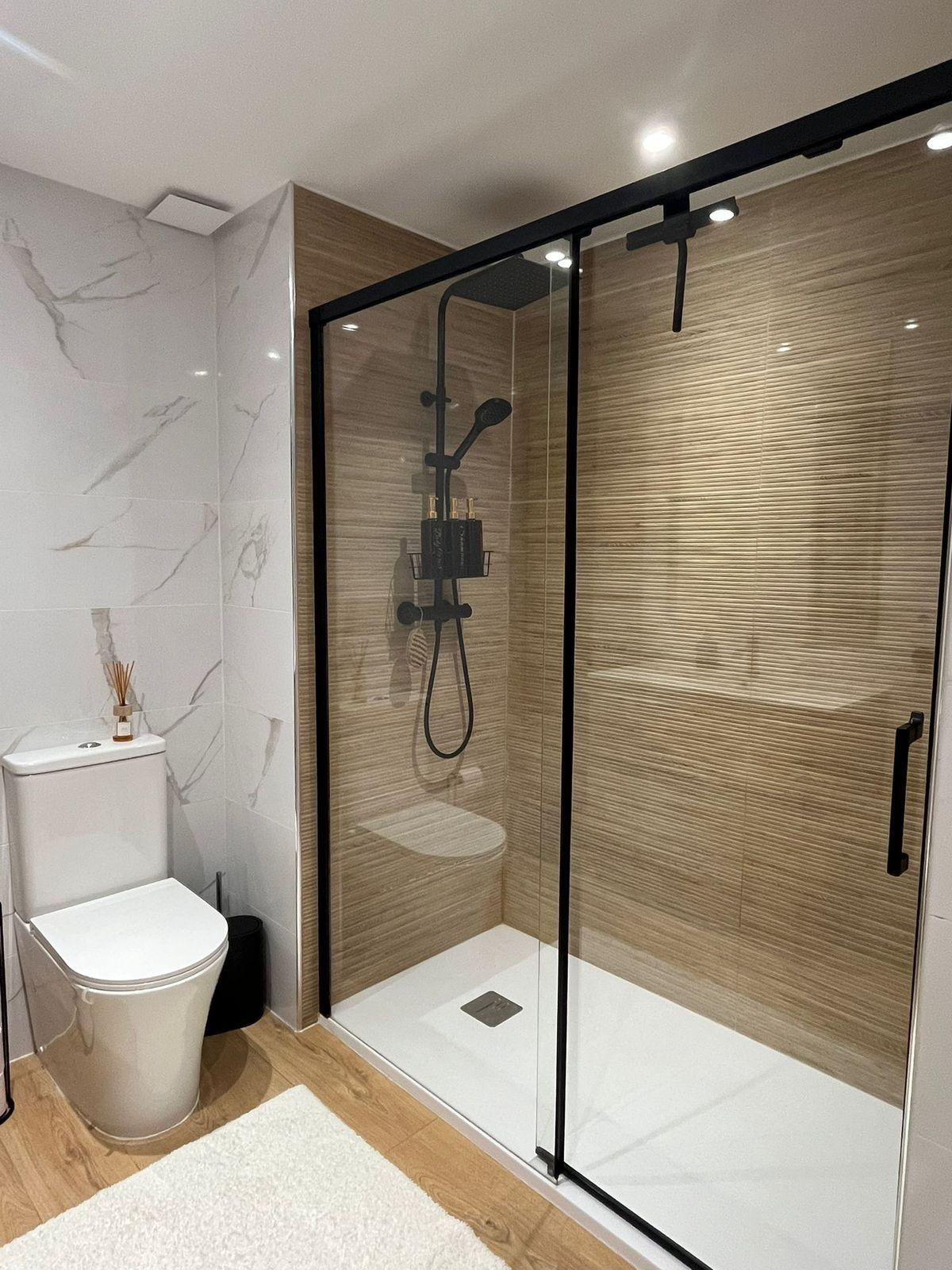 Se vende Apartamento Planta Media de 2 dormitorios en Costa Del Sol, Málaga, España