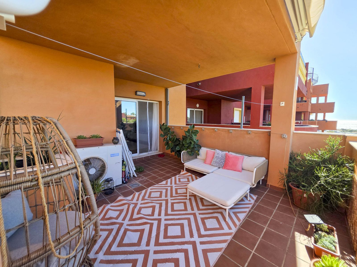Se vende Apartamento Planta Media de 2 dormitorios en Costa Del Sol, Málaga, España