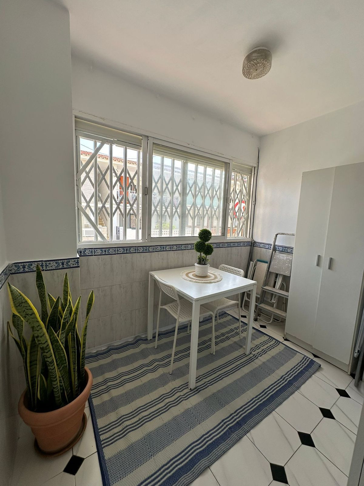 Se vende Apartamento Planta Media de 2 dormitorios en Costa Del Sol, Málaga, España