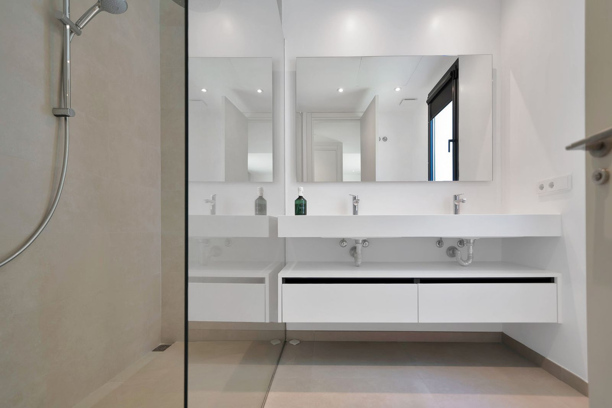 4 Bed Townhouse for sale in La Cala Golf Costa Del Sol, Málaga, Spain