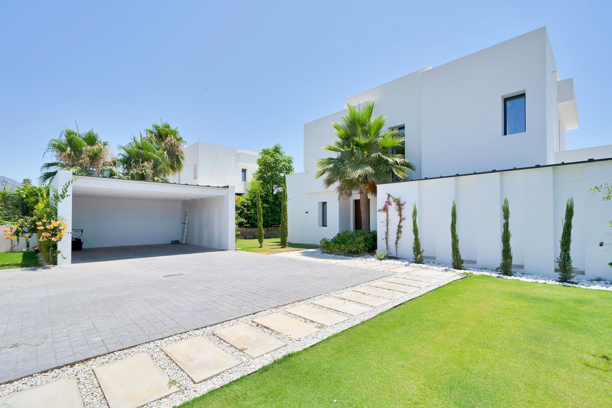 4 Bed Townhouse for sale in La Cala Golf Costa Del Sol, Málaga, Spain