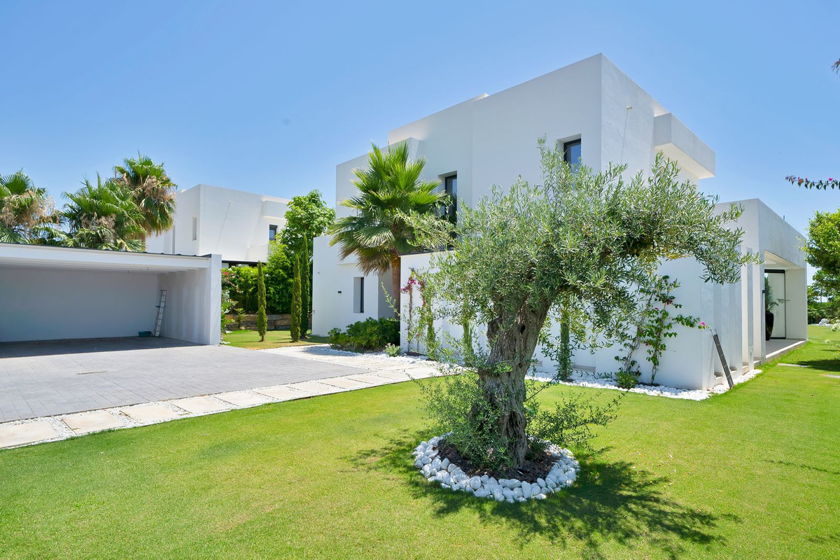 4 Bed Townhouse for sale in La Cala Golf Costa Del Sol, Málaga, Spain