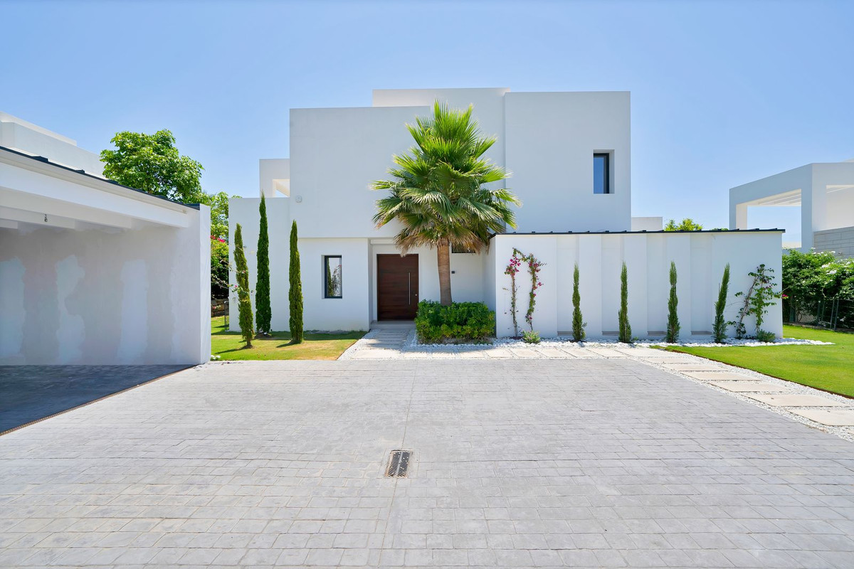 4 Bed Townhouse for sale in La Cala Golf Costa Del Sol, Málaga, Spain