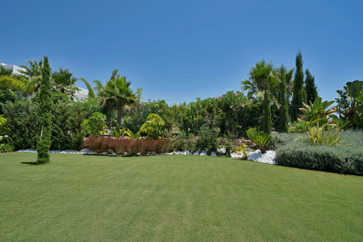 4 Bed Townhouse for sale in La Cala Golf Costa Del Sol, Málaga, Spain