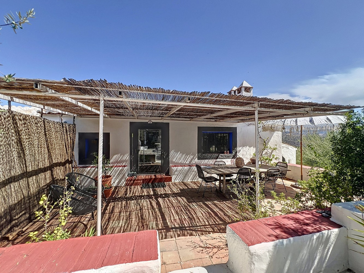 5 Bed Townhouse for sale in Arenas Costa Del Sol East, Málaga, Spain