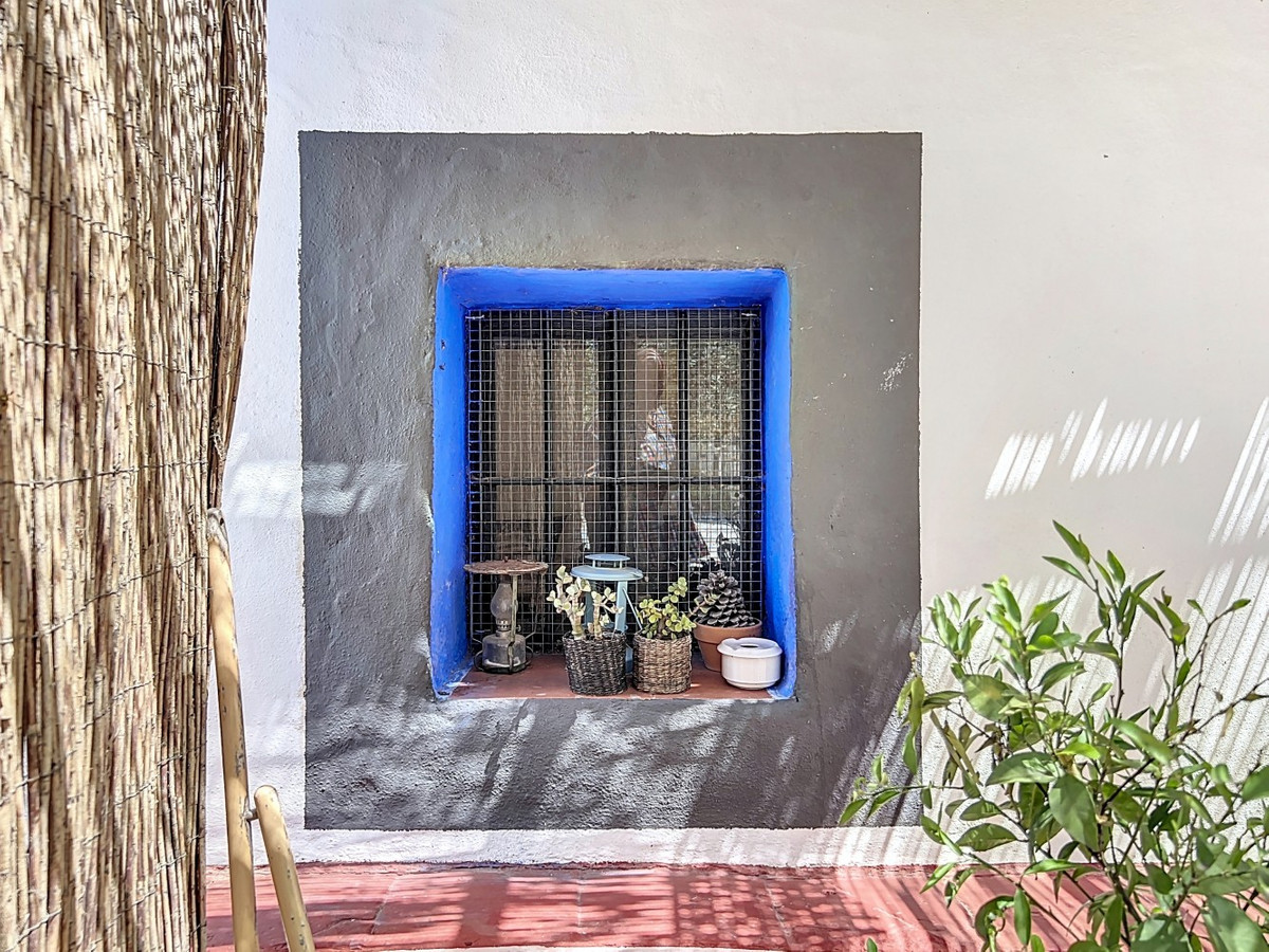 5 Bed Townhouse for sale in Arenas Costa Del Sol East, Málaga, Spain