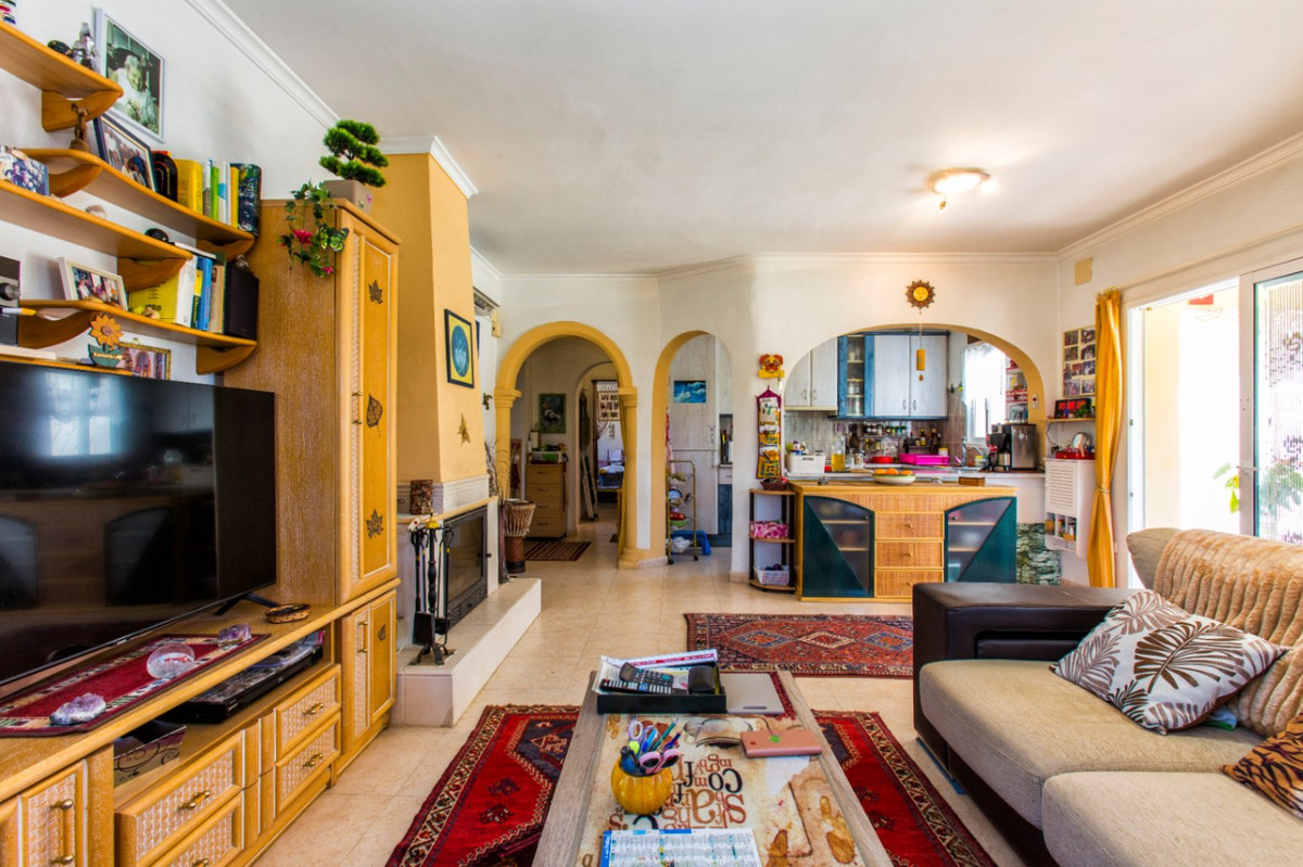 Se vende Villa - Chalet de 4 dormitorios en Costa Blanca, Alicante, España