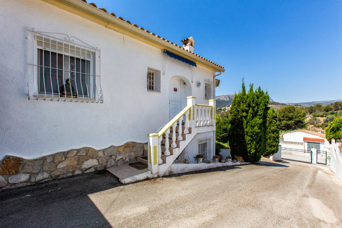 Se vende Villa - Chalet de 4 dormitorios en Costa Blanca, Alicante, España