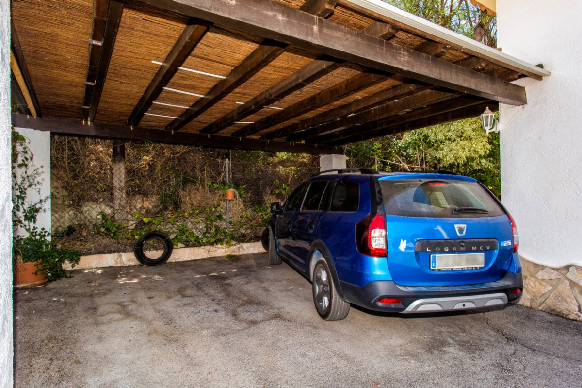 Se vende Villa - Chalet de 4 dormitorios en Costa Blanca, Alicante, España