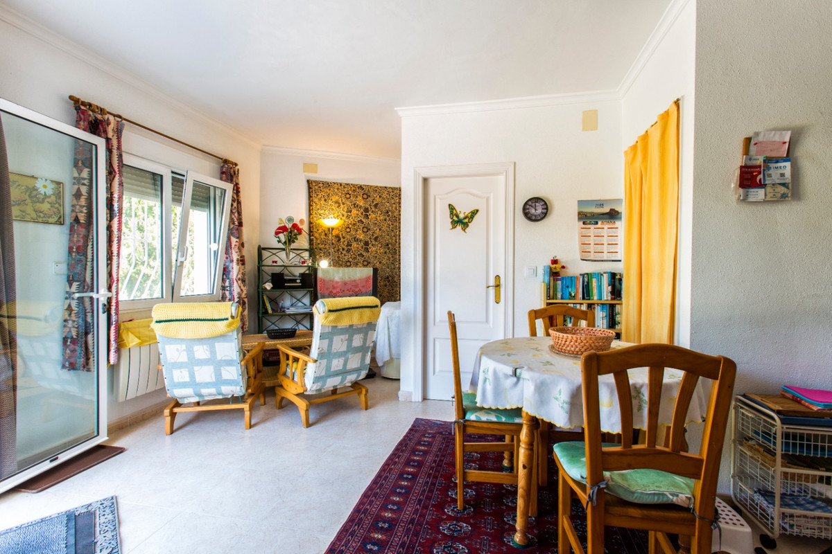 Se vende Villa - Chalet de 4 dormitorios en Costa Blanca, Alicante, España