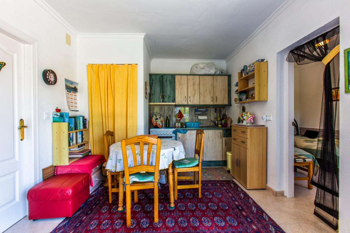 Se vende Villa - Chalet de 4 dormitorios en Costa Blanca, Alicante, España