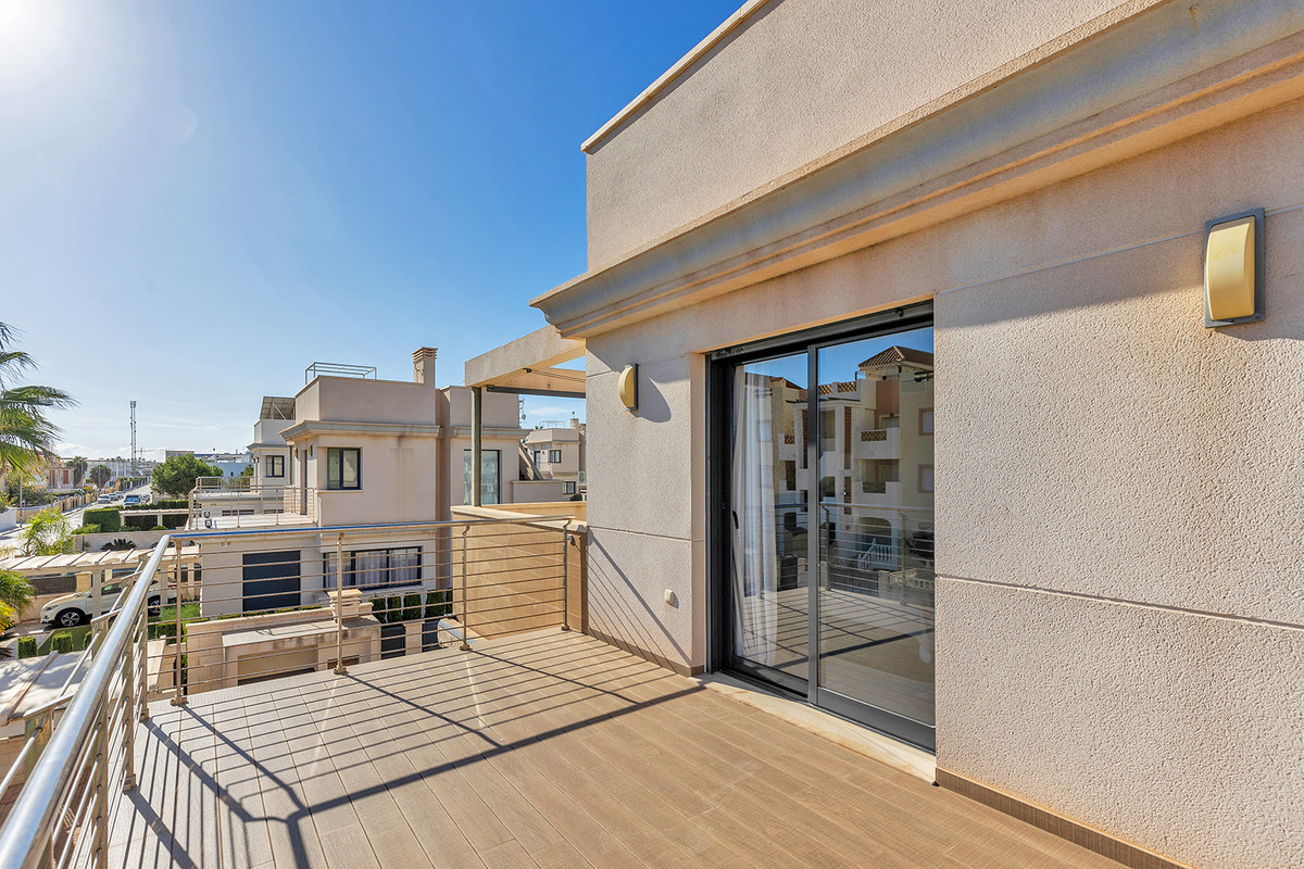 5 Bed Townhouse for sale in La Zenia Costa Blanca, Alicante, Spain