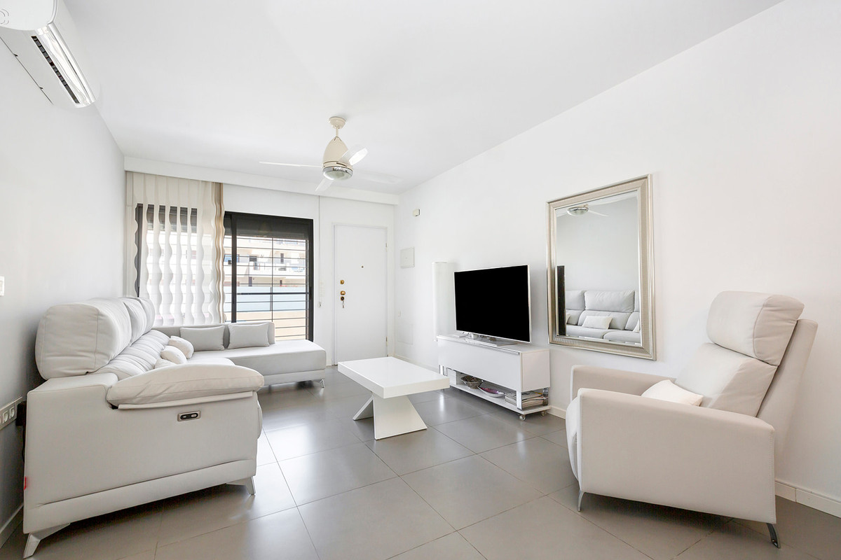 4 Bed Apartment for sale in Torre De La Horadada Costa Blanca, Alicante, Spain