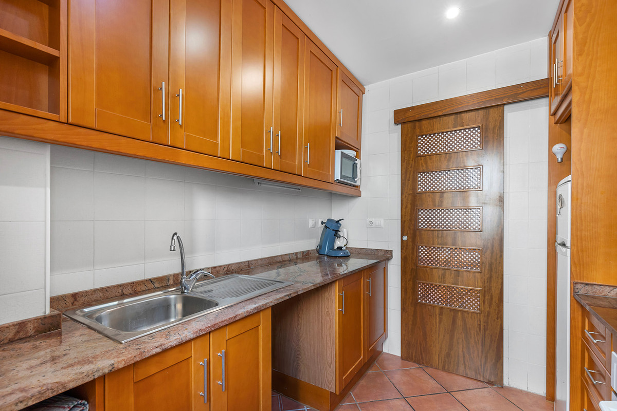 2 Bed Apartment for sale in Los Altos Costa Blanca, Alicante, Spain