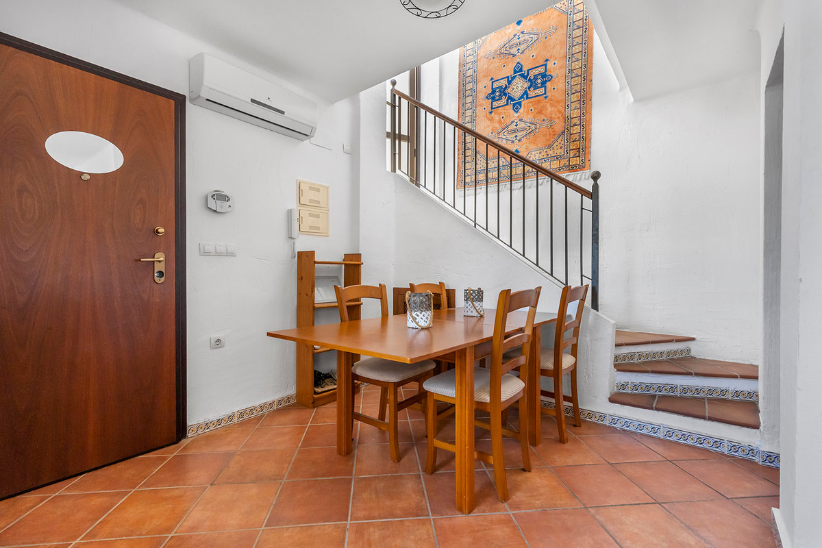 2 Bed Apartment for sale in Los Altos Costa Blanca, Alicante, Spain