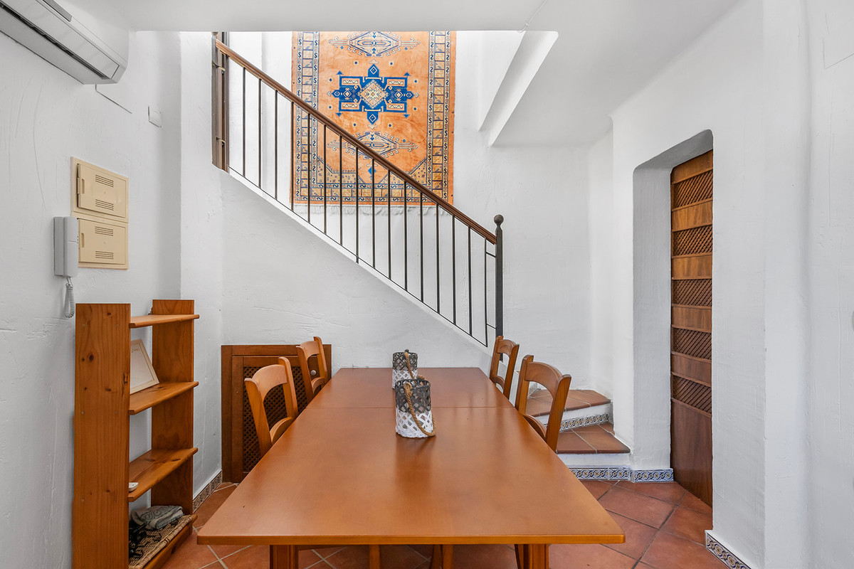 2 Bed Apartment for sale in Los Altos Costa Blanca, Alicante, Spain