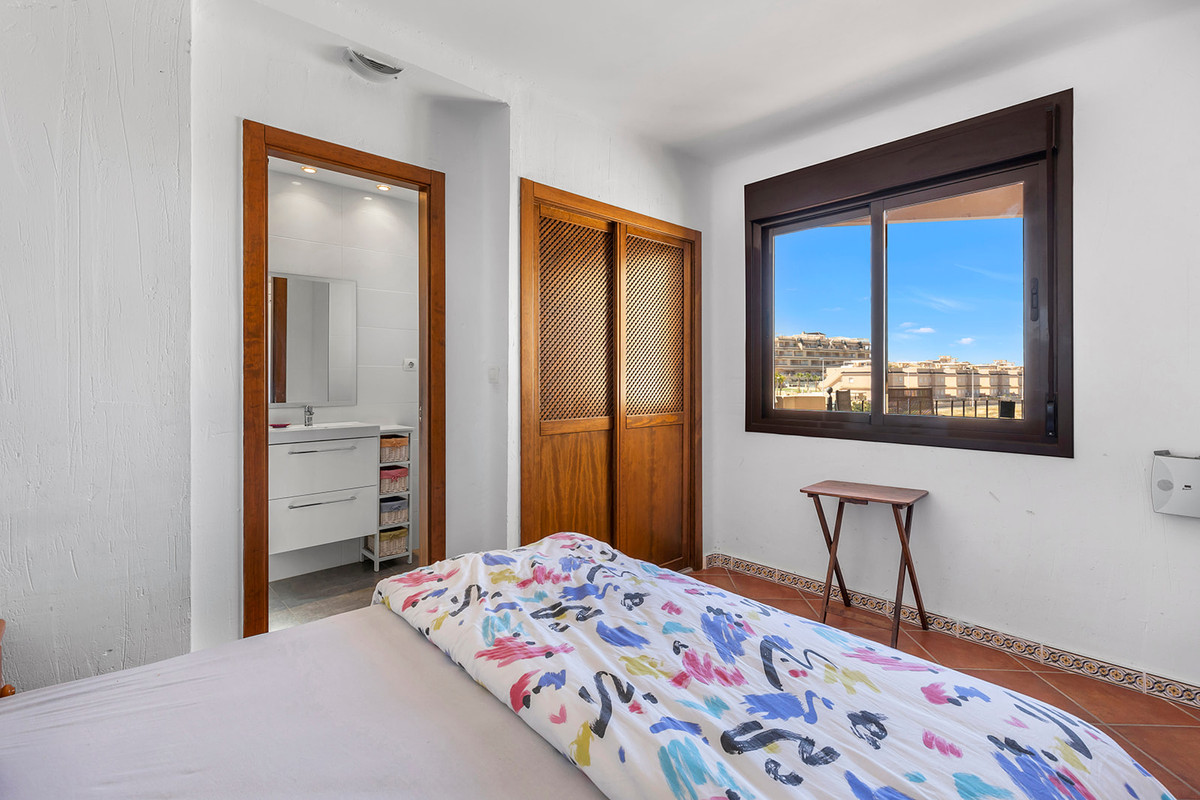 2 Bed Apartment for sale in Los Altos Costa Blanca, Alicante, Spain