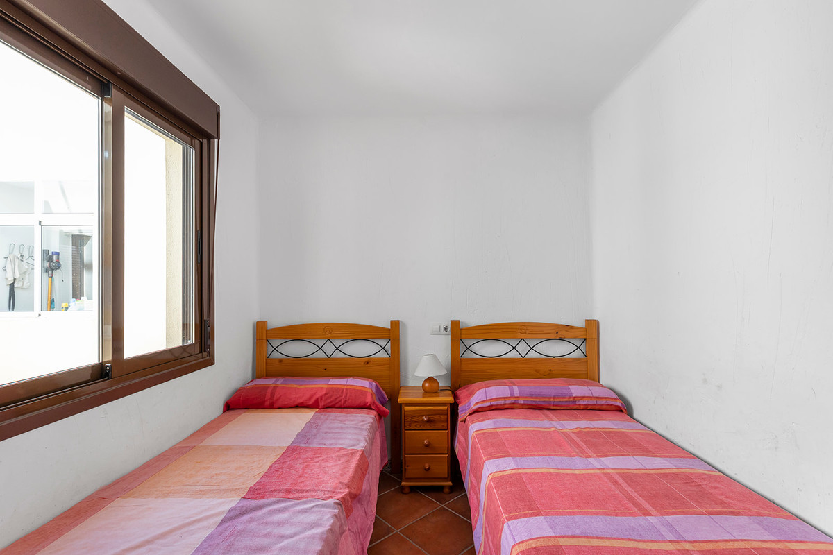 2 Bed Apartment for sale in Los Altos Costa Blanca, Alicante, Spain