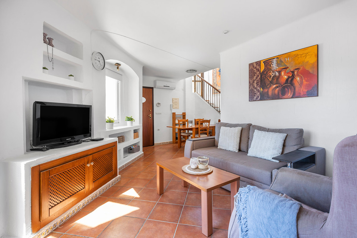 2 Bed Apartment for sale in Los Altos Costa Blanca, Alicante, Spain