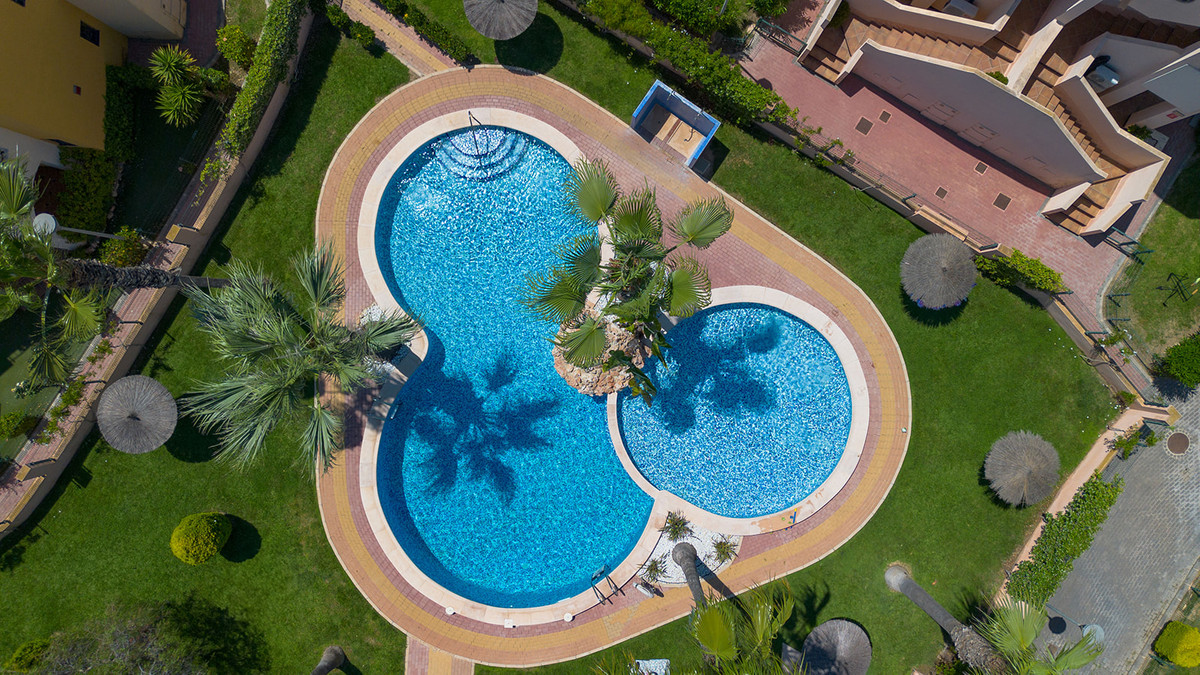 2 Bed Apartment for sale in Los Altos Costa Blanca, Alicante, Spain