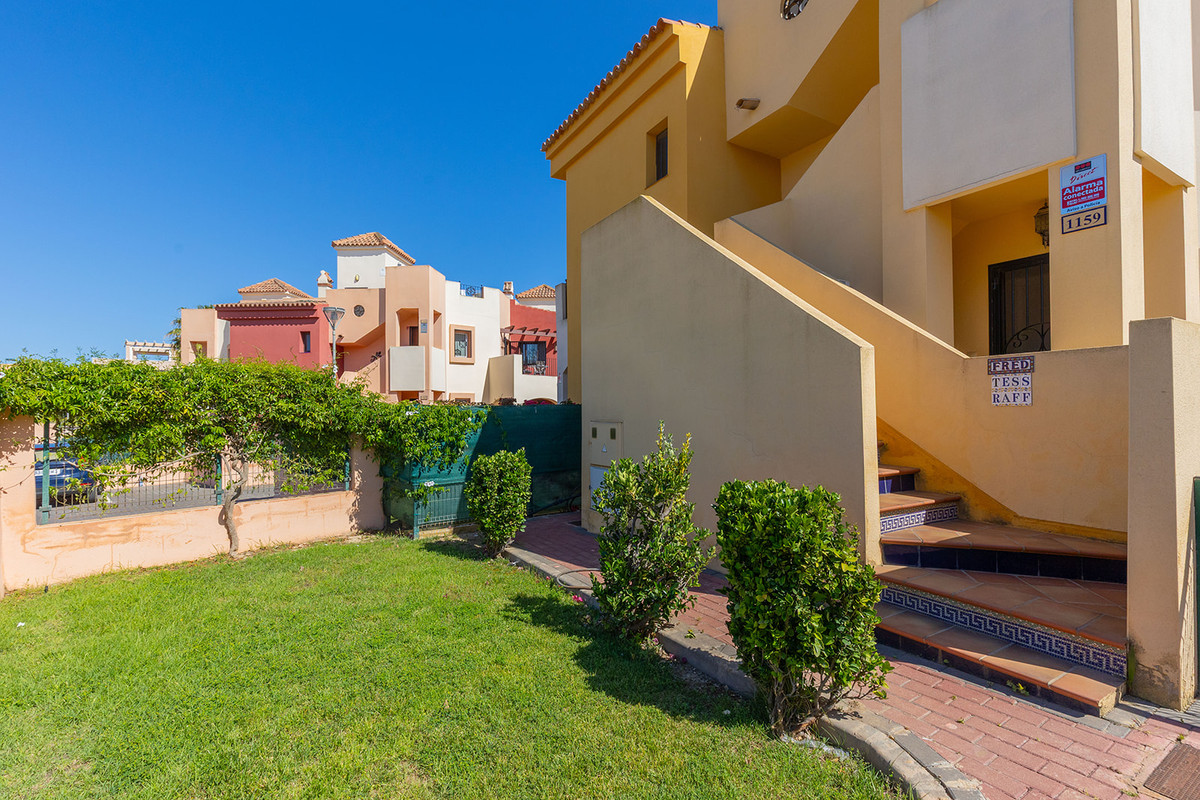 2 Bed Apartment for sale in Los Altos Costa Blanca, Alicante, Spain
