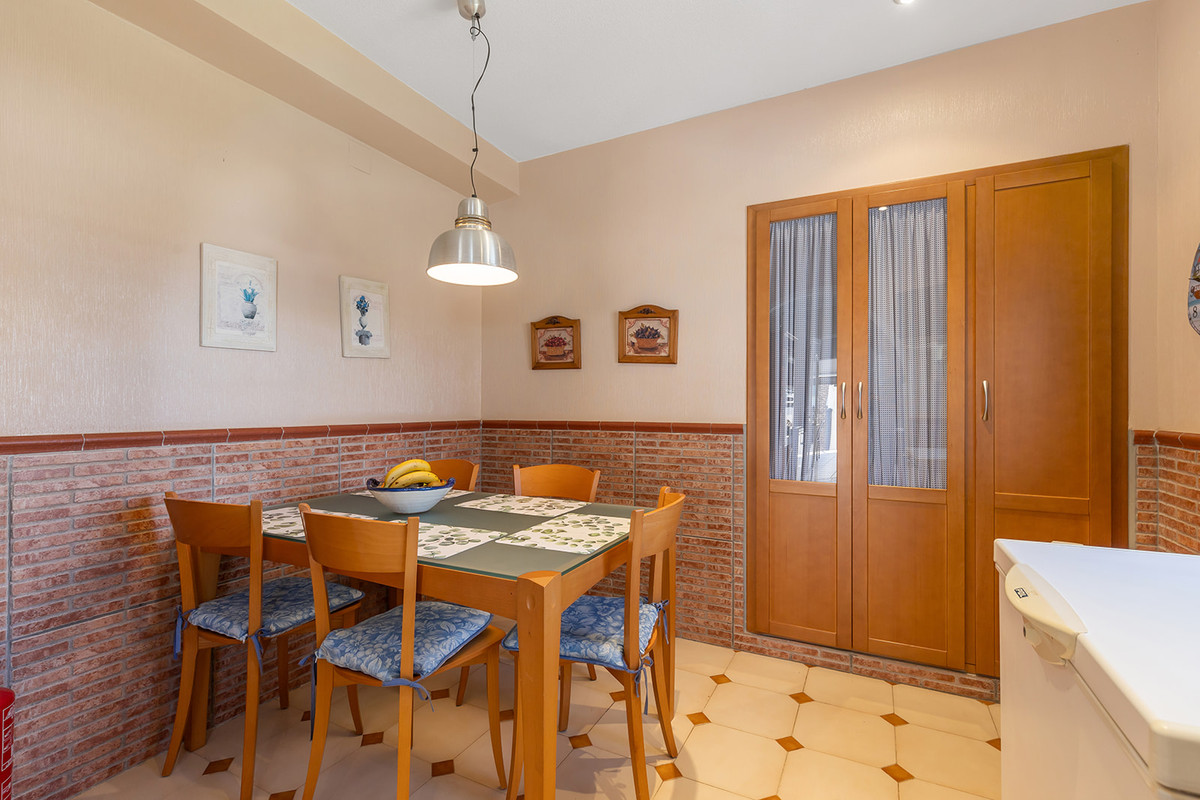 4 Bed Townhouse for sale in Rocio Del Mar Costa Blanca, Alicante, Spain