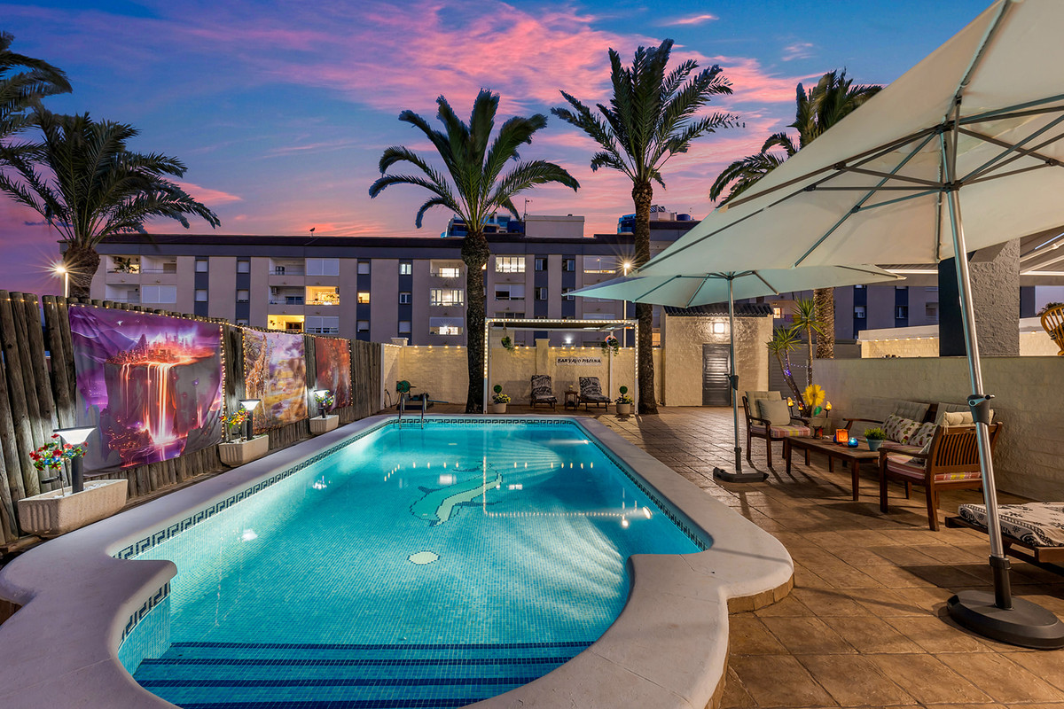 4 Bed Townhouse for sale in Rocio Del Mar Costa Blanca, Alicante, Spain
