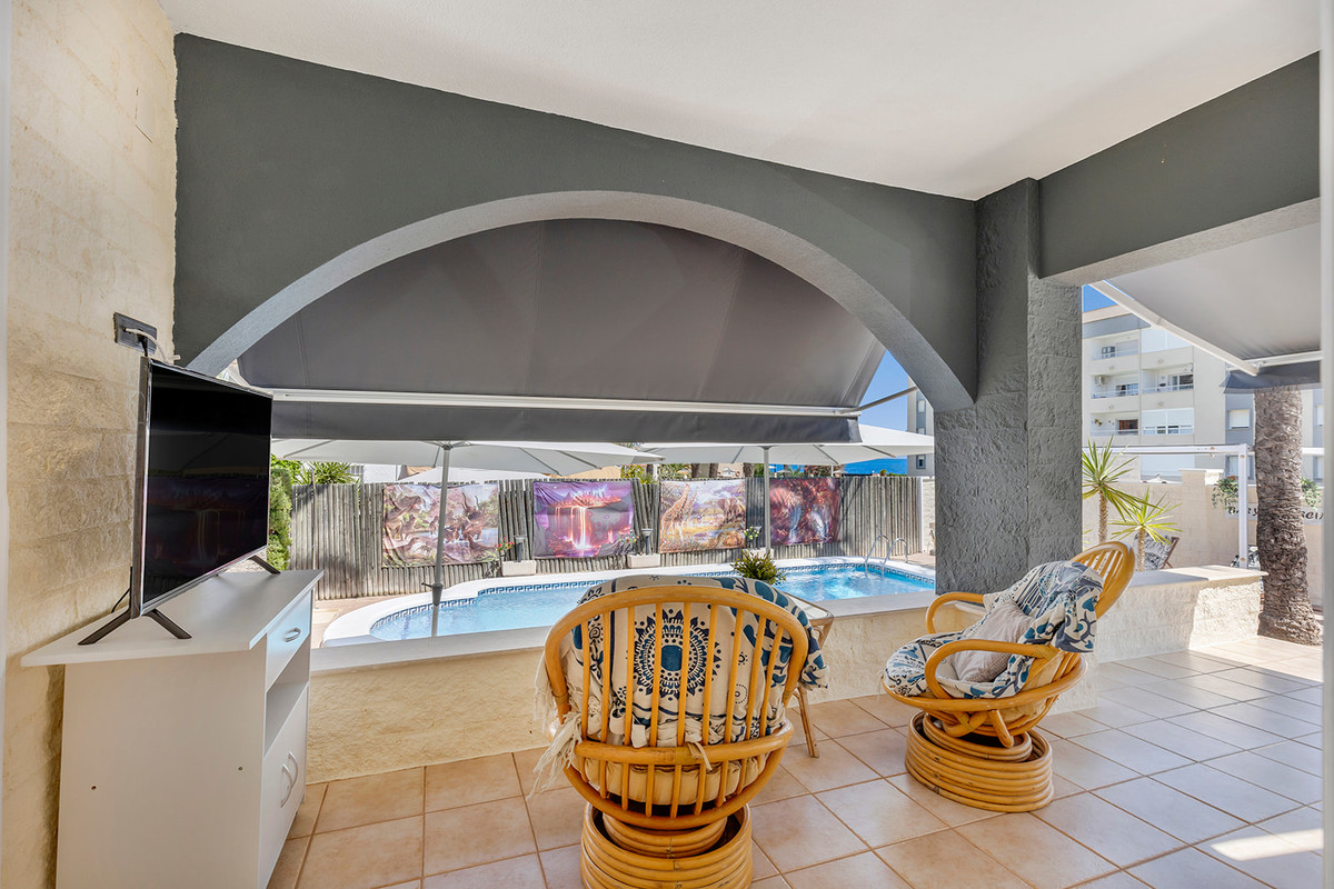 4 Bed Townhouse for sale in Rocio Del Mar Costa Blanca, Alicante, Spain