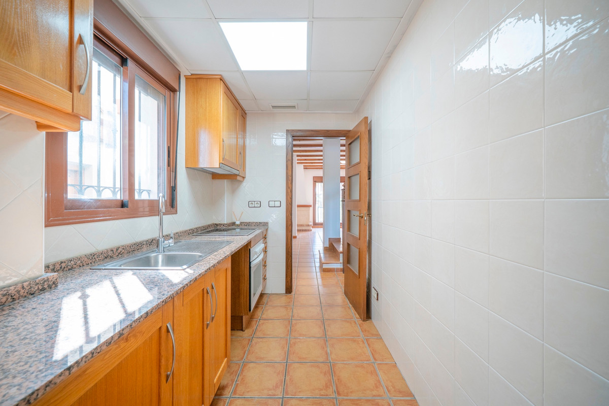 3 Bed Townhouse for sale in Algorfa Costa Blanca, Alicante, Spain