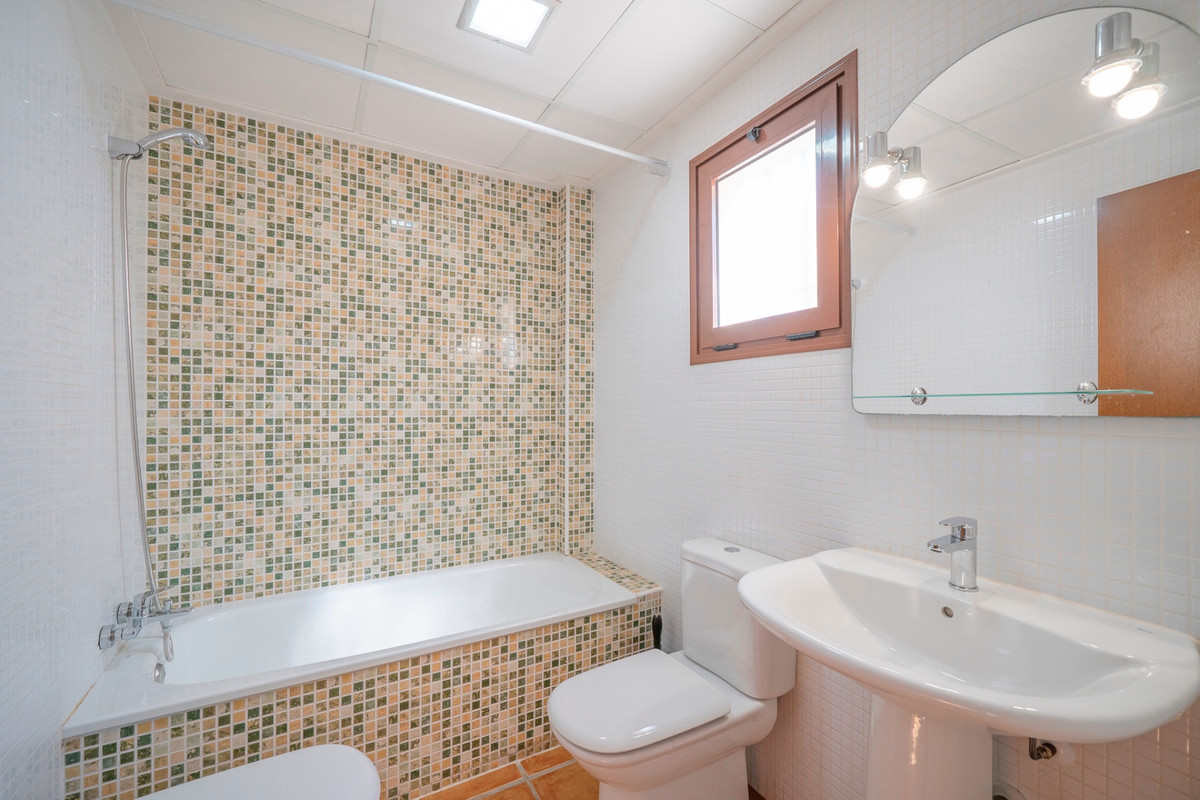 3 Bed Townhouse for sale in Algorfa Costa Blanca, Alicante, Spain