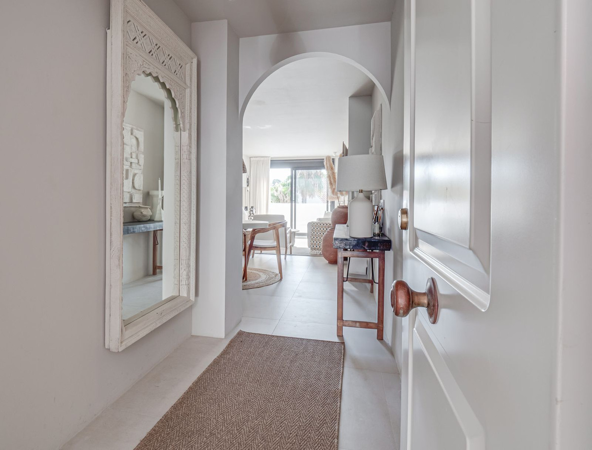Se vende Apartamento Planta Media de 2 dormitorios en Costa Del Sol, Málaga, España