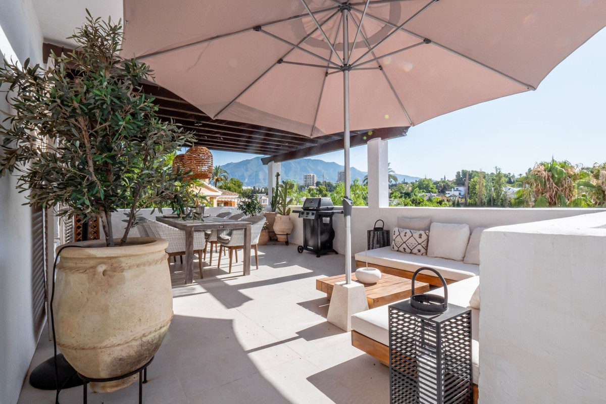 Se vende Apartamento Planta Media de 2 dormitorios en Costa Del Sol, Málaga, España
