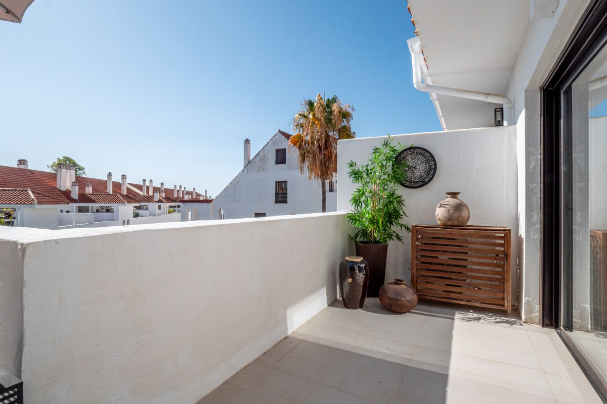 Se vende Apartamento Planta Media de 2 dormitorios en Costa Del Sol, Málaga, España