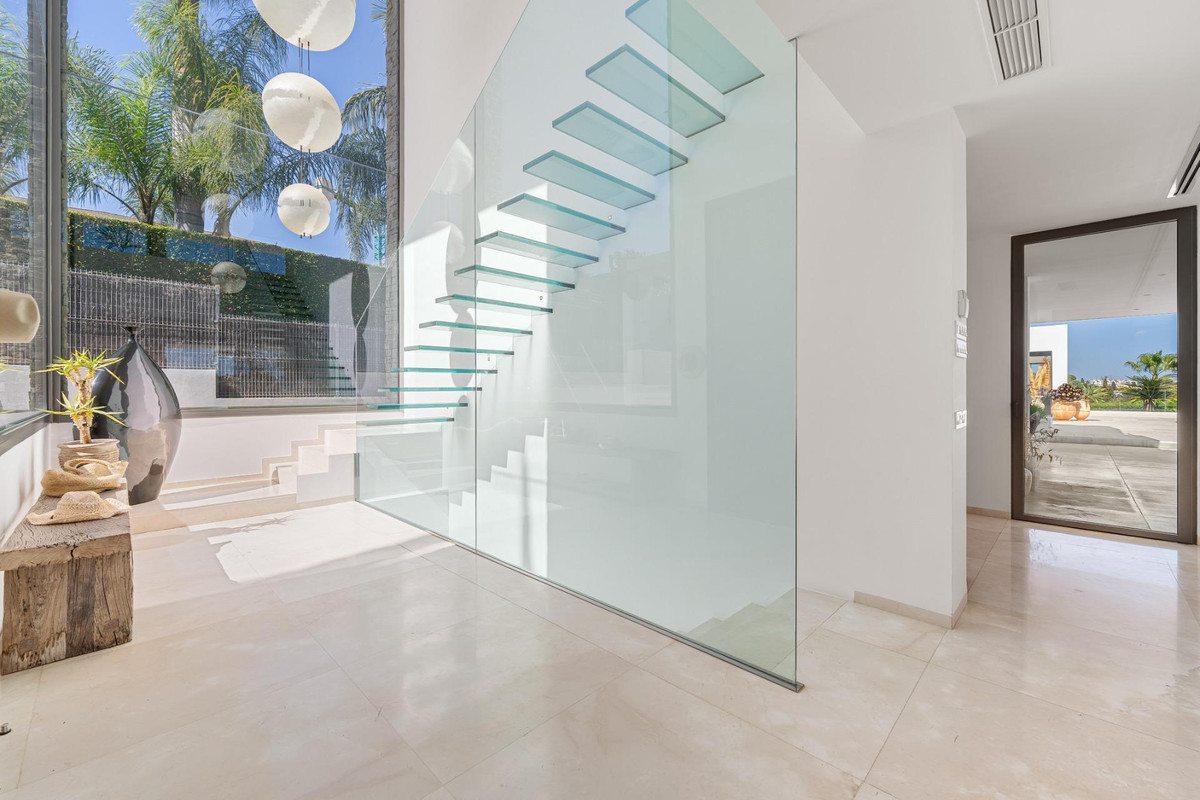 Se vende Villa - Chalet de 7 dormitorios en Costa Del Sol, Málaga, España