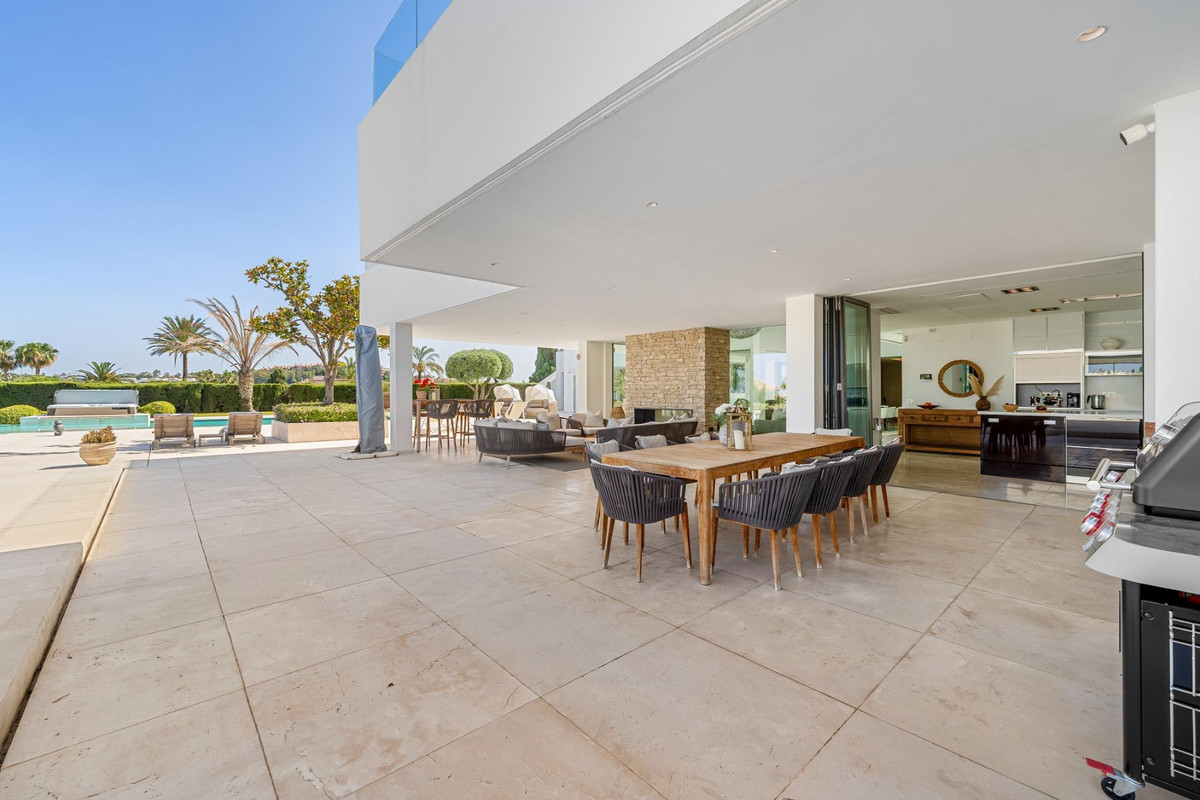 Se vende Villa - Chalet de 7 dormitorios en Costa Del Sol, Málaga, España