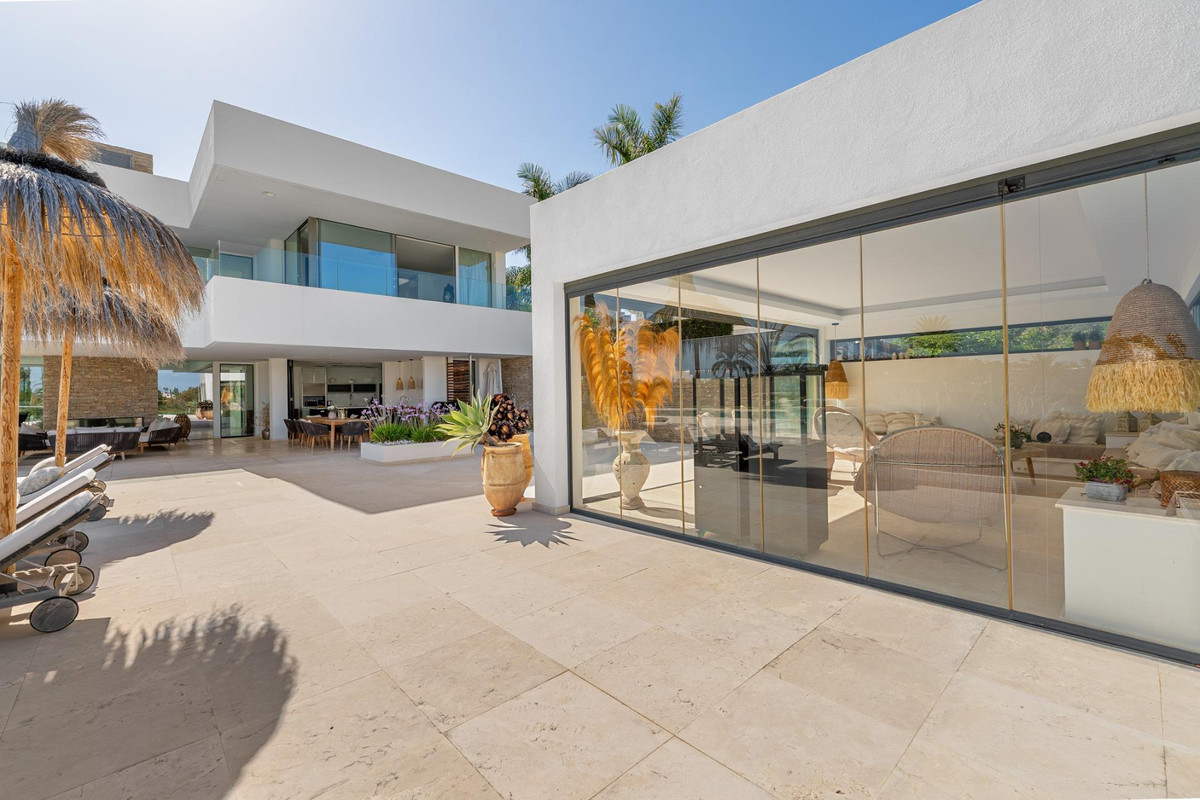 Se vende Villa - Chalet de 7 dormitorios en Costa Del Sol, Málaga, España