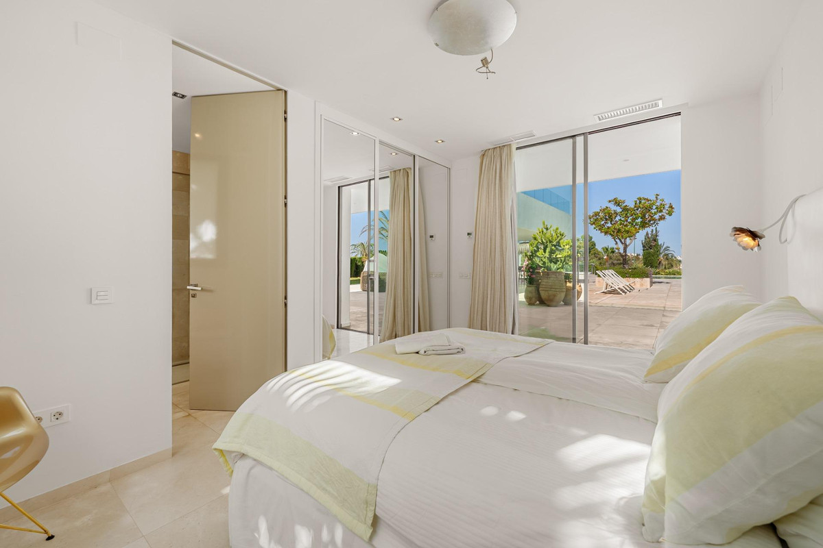 Se vende Villa - Chalet de 7 dormitorios en Costa Del Sol, Málaga, España