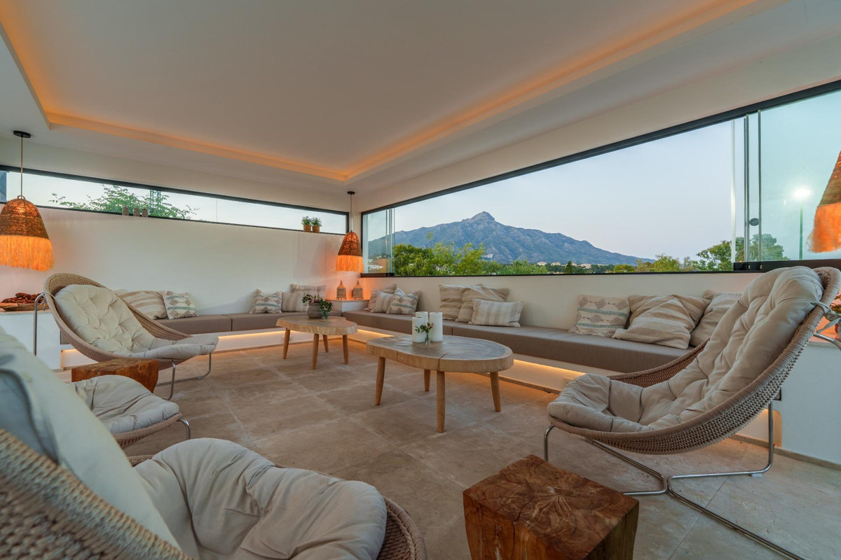 Se vende Villa - Chalet de 7 dormitorios en Costa Del Sol, Málaga, España
