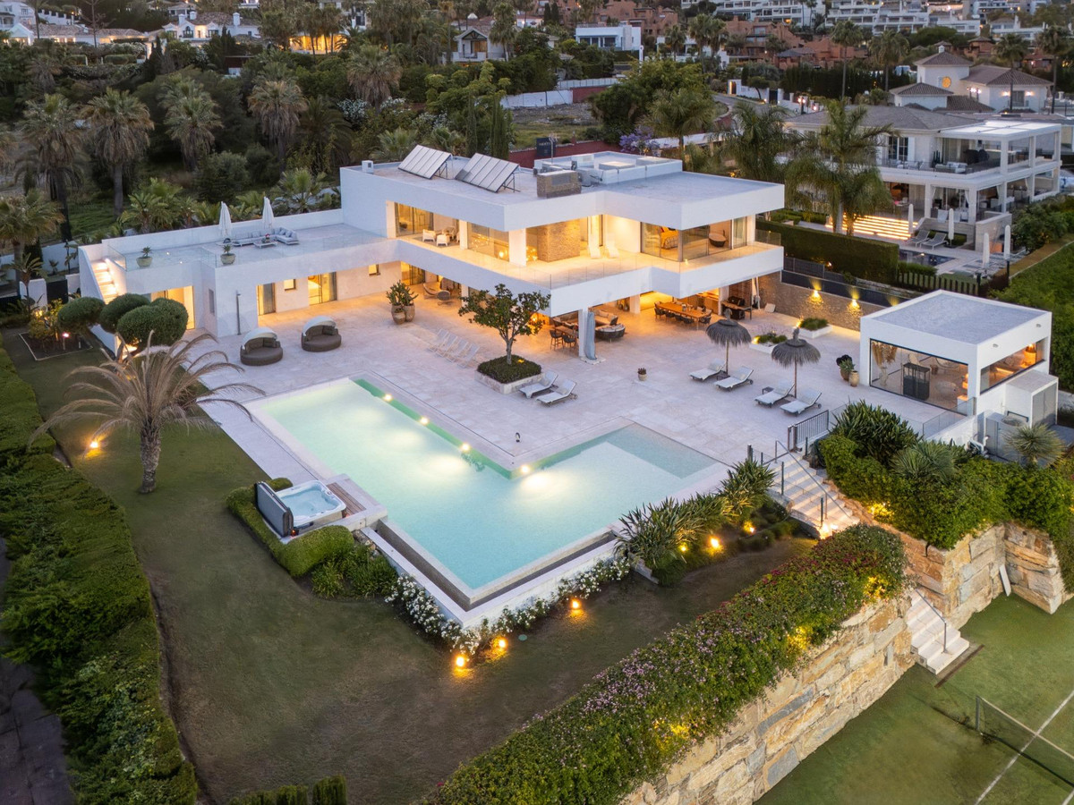 Se vende Villa - Chalet de 7 dormitorios en Costa Del Sol, Málaga, España