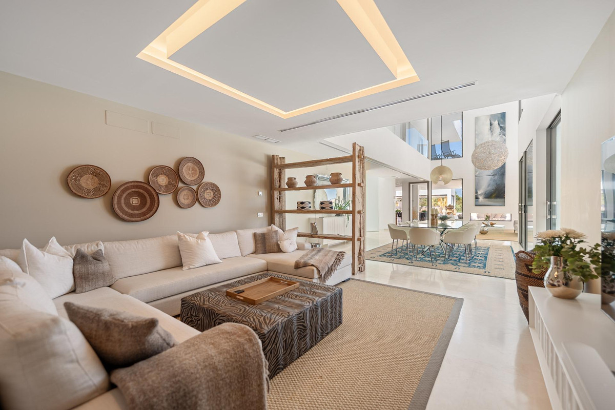 Se vende Villa - Chalet de 7 dormitorios en Costa Del Sol, Málaga, España