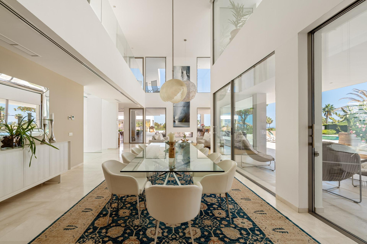 Se vende Villa - Chalet de 7 dormitorios en Costa Del Sol, Málaga, España