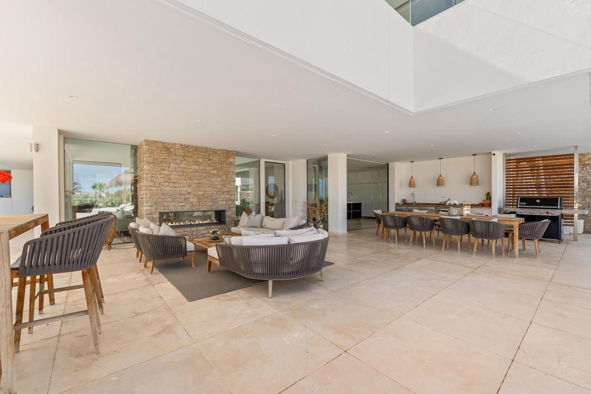Se vende Villa - Chalet de 7 dormitorios en Costa Del Sol, Málaga, España