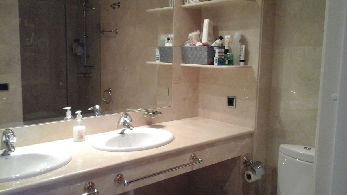 3 Bed Apartment for sale in Puerto Banús Costa Del Sol, Málaga, Spain